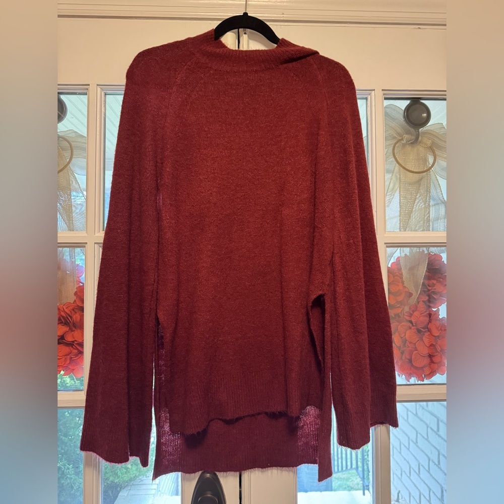 EUC KARLIE Sweater